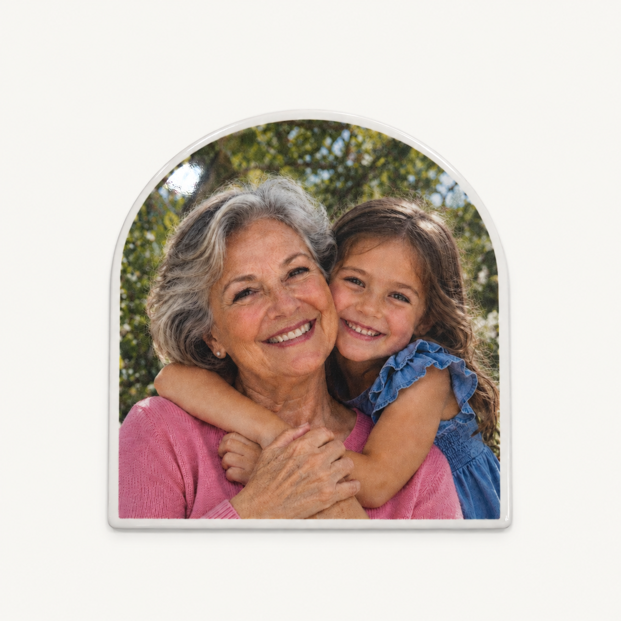 Dome ceramic photo concept with white border